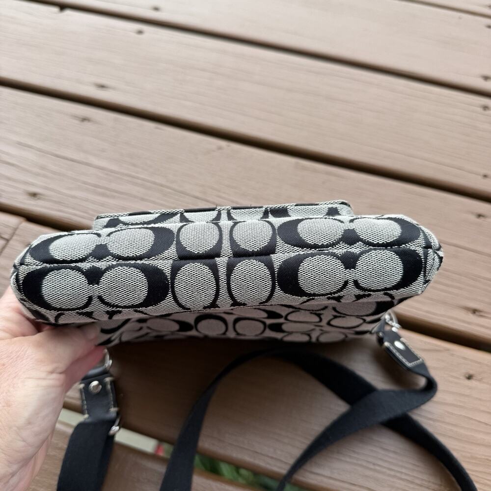 Coach Monogram Signature Swing Pack Bag Fabric Strap Gray Crossbody Purse 8"x7" - Picture 5 of 13